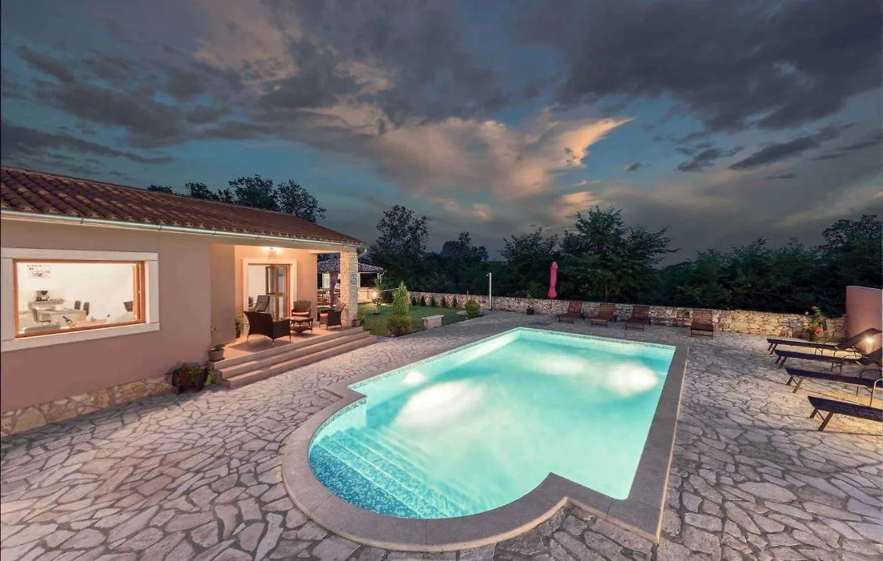Holiday Home In Valtura/Istrien 17453 Valtura