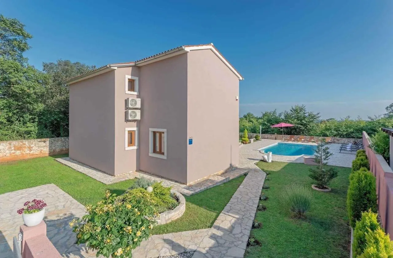Holiday Home In Valtura/Istrien 17453  Valtura