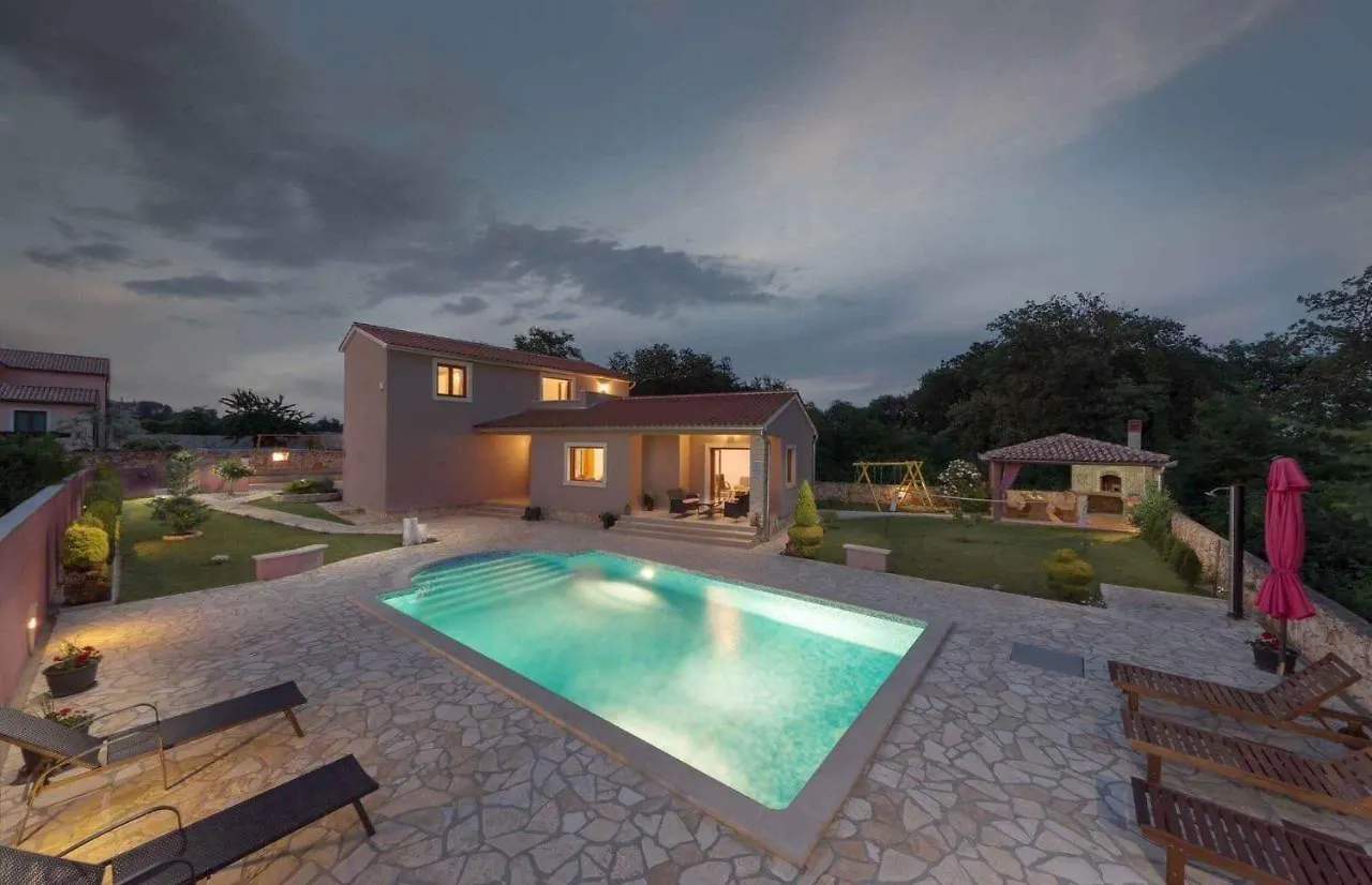 Holiday Home In Valtura/Istrien 17453 Valtura